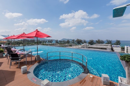 サウナつきの4つ星ホテルで癒やしのステイ！帰りはシンガポールでトランジット観光