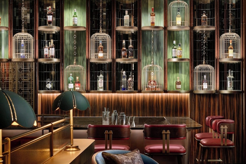 バトラーサービスつき!美食や癒やしを満喫できるラグジュアリーホテルで優雅なひとときを