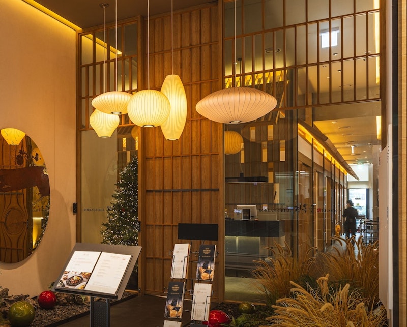 アクティブ派に便利な駅チカの好立地!コインランドリー併設&モダンな日系ホテルで充実旅