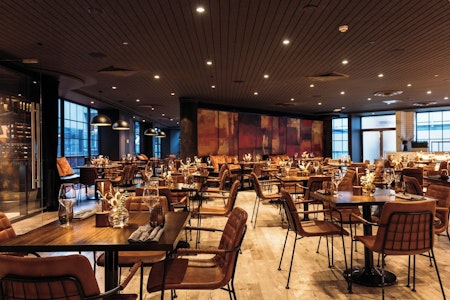 先着50組！2/7(土)販売スタート🎉魅力あふれる2都市を自由に周遊するプラン！駅チカホテルでアクティブ旅。帰りは成田着