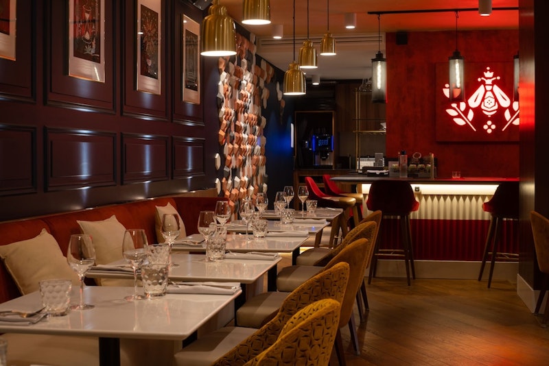 パレ ガルニエが徒歩圏内！パリ9区のおしゃれな4つ星ホテルに宿泊。ビジネスクラス利用