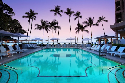 JALで行くハワイ！ワイキキ最古！専用ビーチつきの老舗リゾートに宿泊