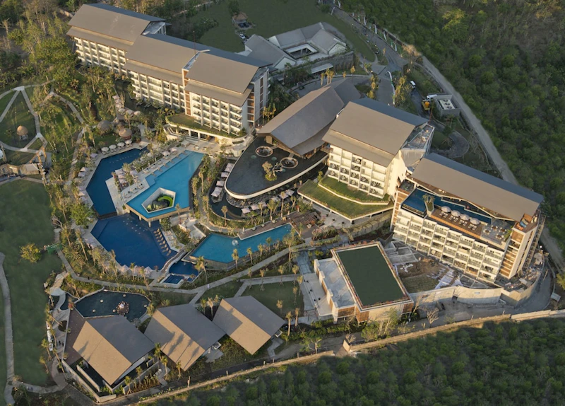 トランジットでシンガポール観光も！5つ星リゾート宿泊プラン。ビジネスクラス利用