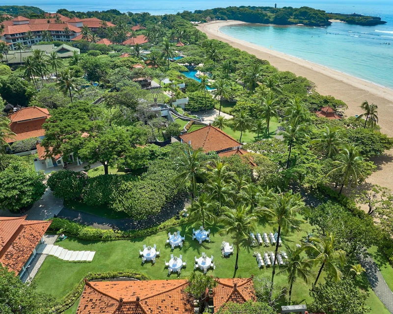 複数のプールを併設した家族で楽しめる大型5つ星リゾート!オーシャンビューの部屋に宿泊