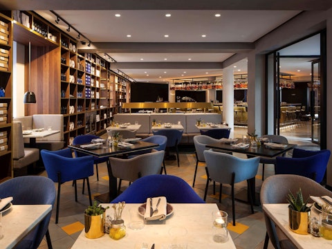 伝統と現代が融合したデザインのブティックホテルに滞在！洗練されたバーも魅力