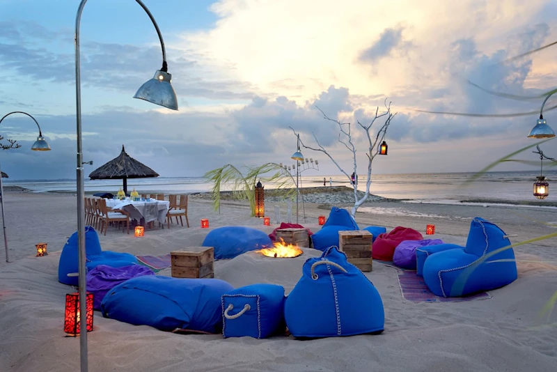 ロマンチックなビーチフロントの5つ星ホテルに宿泊！ビジネスクラス利用