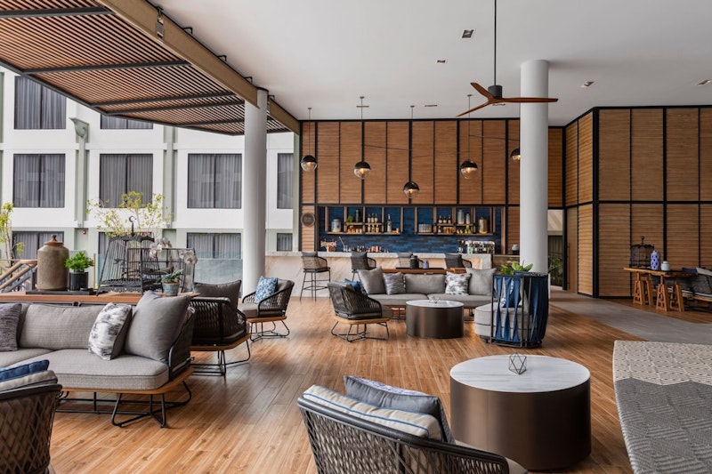 開放感のあるおしゃれな4つ星ホテルにステイ！帰りはシンガポールでトランジット観光