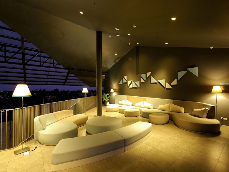 ビジネスクラスで行く!専用ジャグジーバスつきの部屋に泊まるリラックス旅