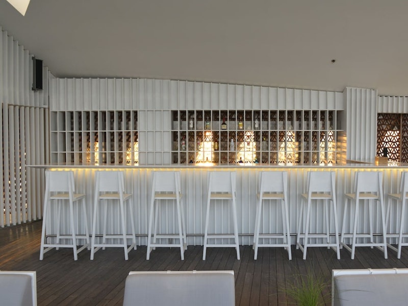 ビジネスクラスで行く!旅行気分が盛りあがるインテリアデザインのホテルに宿泊