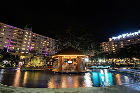 シラオ観光つき！朝から夜まで楽しめる5つ星リゾート！往復送迎つき。ビジネスクラス利用