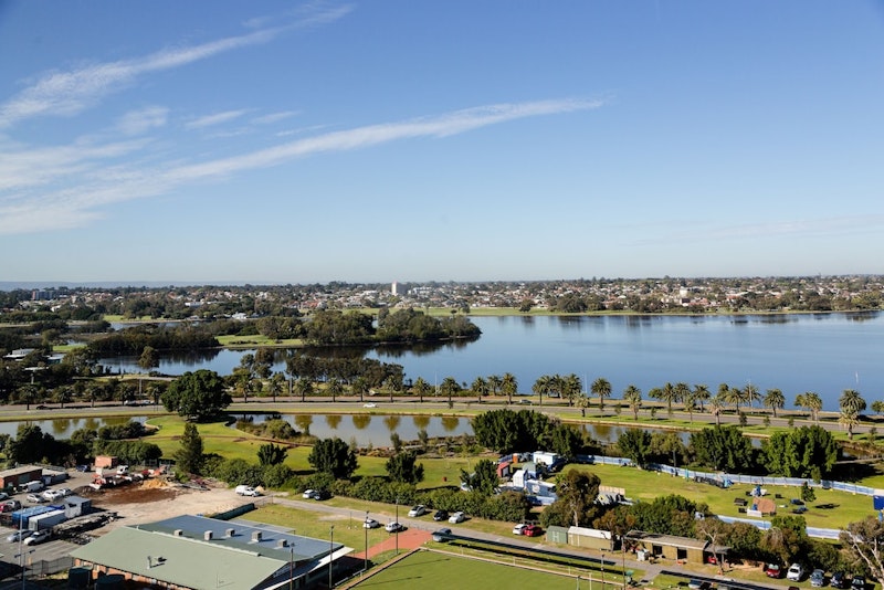 早朝ジンベイザメツアーつき！たっぷり遊べる豪華5つ星リゾートホテルにステイ