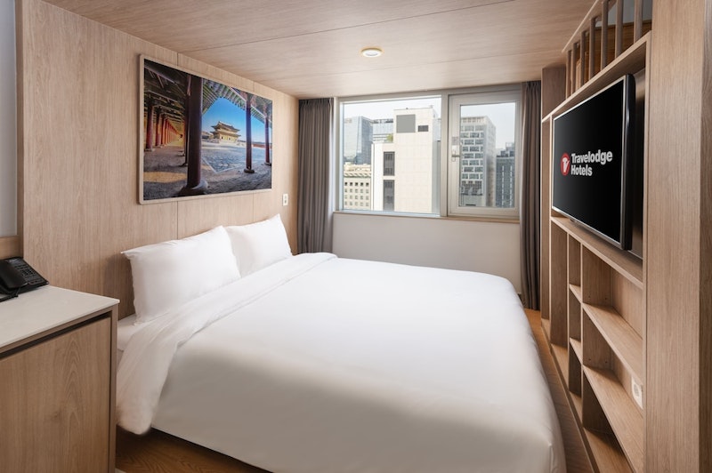 4日前まで予約OK!明洞駅など3駅に近い便利なホテル。ファミリールームに快適ステイ