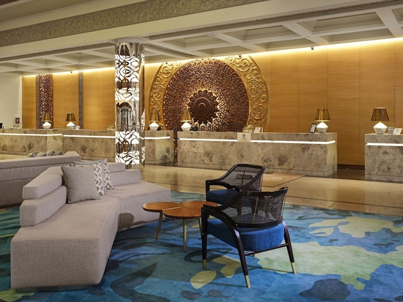 ビジネスクラスでワンランク上の旅!オンザビーチの5つ星ホテルで特別なバリステイ