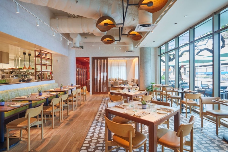 毎朝食つき!30階以上・キッチン付きのリゾートステイ!JAL・往復送迎つき