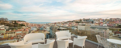 立地ばつぐん!リベルダーデ大通り沿いにあるモダンなホテルに泊まるプラン