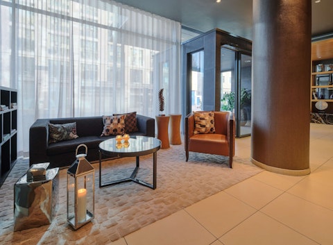 エレガントなデザインのアパートメントホテルに宿泊！お部屋からマイン川の絶景も