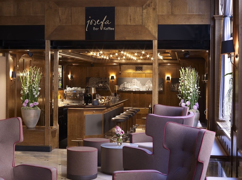 マリエン広場やレジデンツなど人気観光地に好アクセス!便利な立地のホテル泊