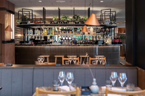 ヘルシンキ中心部＆印刷所を改装したおしゃれなホテルにステイ！プレミアムエコノミー利用