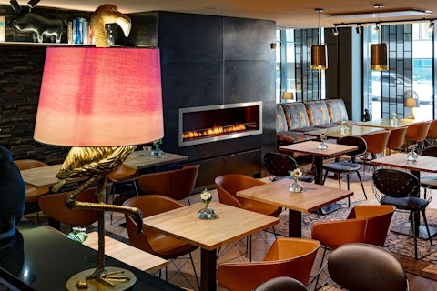 サウスハーバーは徒歩圏内！施設充実のブティックホテル泊。プレミアムエコノミー利用