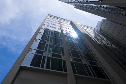 観光重視派にぴったり!ラベンダー駅すぐそば&屋外プールやジム併設のホテルで快適ステイ