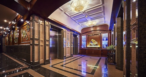 中心エリアのキッチンつきホテルで暮らすような旅。メコン川クルーズつき、JAL利用