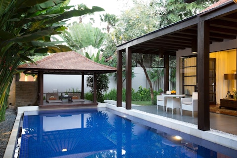 バトラーサービスあり!5つ星プライベートヴィラで過ごす癒やしの旅。ビジネスクラス利用