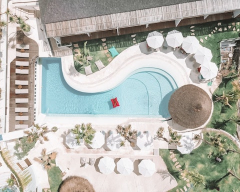 大人専用のブティックホテルにステイ。チャングー地区で充実の旅を。ビジネスクラス利用