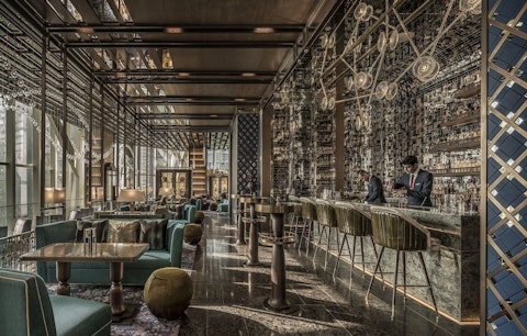 ゴールデントライアングル中心の豪華5つ星にステイ！ビジネスクラス利用