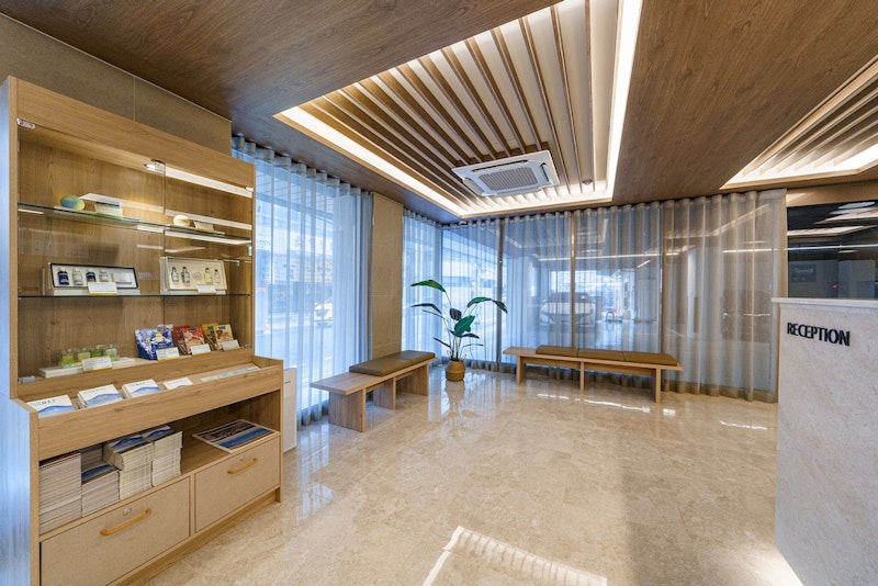 草梁駅から徒歩2分！天然木のインテリアがすてきなバスタブ完備のホテルに宿泊