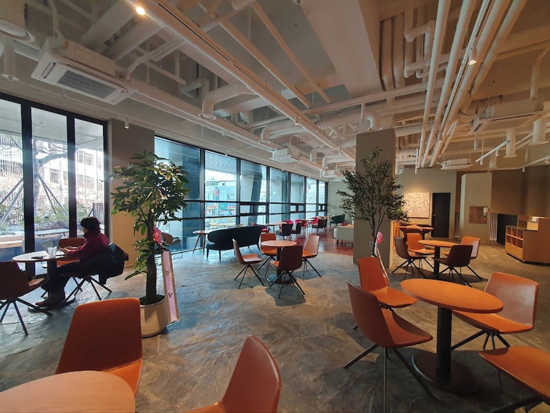 10日前まで予約OK！釜山最大の繁華街にあるホテルにステイ。ベッド2台確約