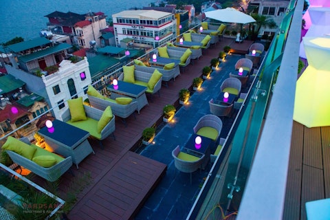 ルーフトップバーつき！西湖まで徒歩でアクセスできる立地のホテルにステイ