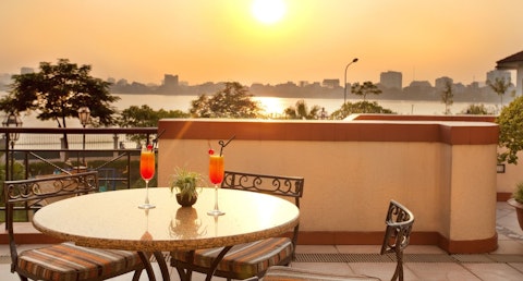 プールやジム、サウナを併設！西湖の湖畔に位置するホテルで快適なステイ