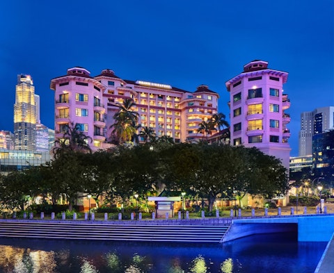 クラークキー駅すぐの便利な立地！ダイニングや屋外プールなど施設充実のホテルで快適旅