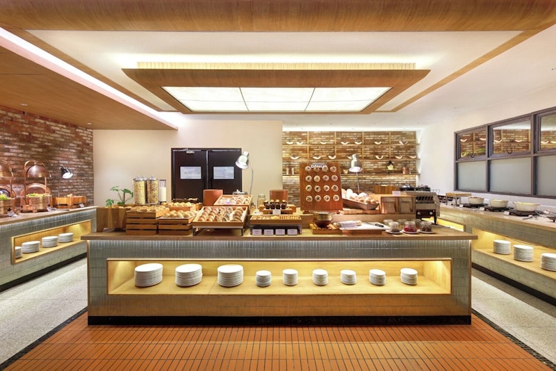 先着100組！SALE価格🎍レギャン通りのばつぐんの立地！ビーチも近いモダンな4つ星ホテルにアクティブステイ