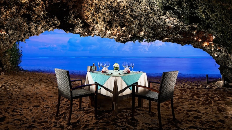 ビジネスクラスで行く！キッズクラブやスパ併設の5つ星ホテルで楽しむバリ旅