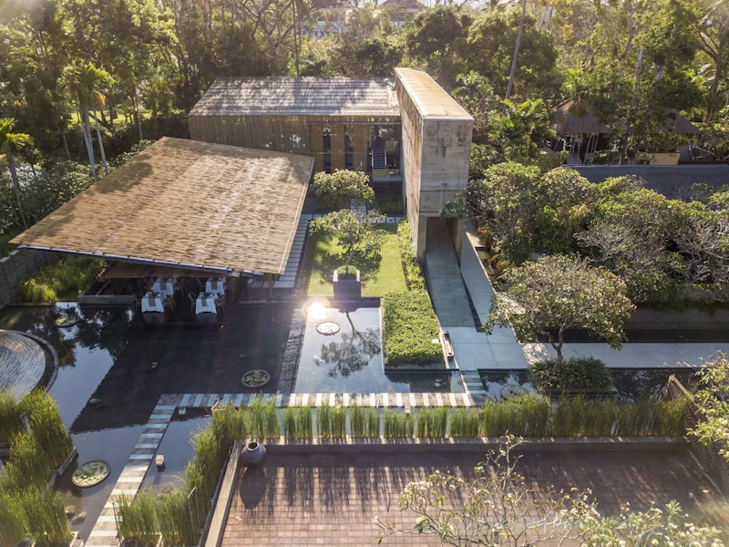 トランジットでシンガポール観光も！静かなヴィラで満足のステイ。ビジネスクラス利用