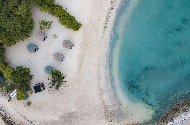 プライベートビーチつきのヴィラで心身ともにリフレッシュ!ビジネスクラス利用