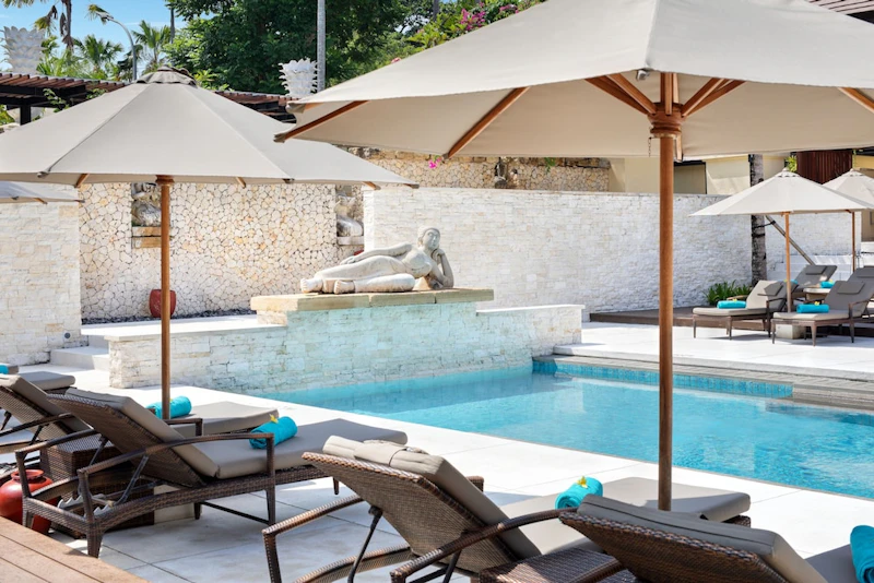 マリンスポーツのメッカ、ベノア地区！ビーチに直接アクセスできるホテルに宿泊