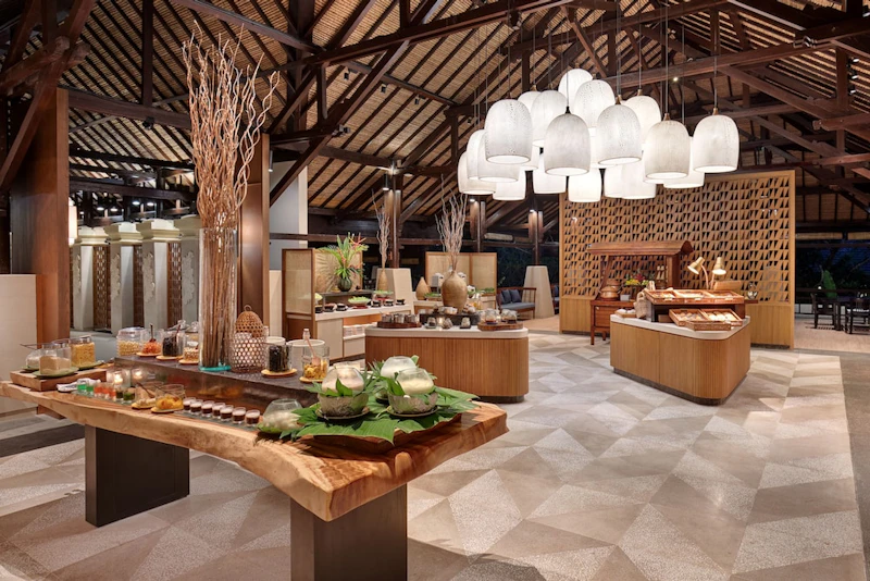 部屋から直接プールへアクセス!ベノアビーチ沿いの4つ星ホテルに泊まるプラン