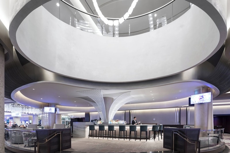 ラウンジテラスやスパを完備!リラックスしながら過ごせる5つ星ホテルに宿泊