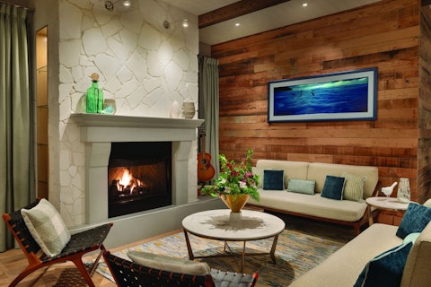 ロンズデールキーマーケットが徒歩圏内!絶景が魅力のホテルに宿泊。JAL利用