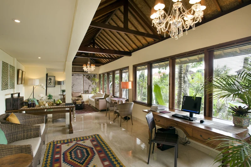 ウブド中心街の好立地！5つ星リゾートのスイートに癒やしの滞在。ビジネスクラス利用