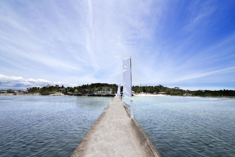 早朝ジンベイザメツアーつき！広大な敷地。プライベートビーチも魅力のホテルに宿泊