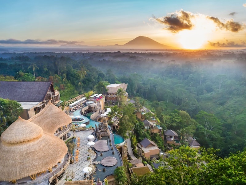 クタとウブドをたっぷり楽しむ宿泊プラン！旅の最後は5つ星リゾートにステイ