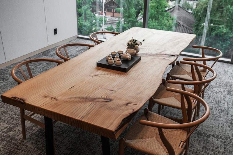 トリプルルームで快適!自然光が差しこみ明るい雰囲気の4つ星ホテルに宿泊