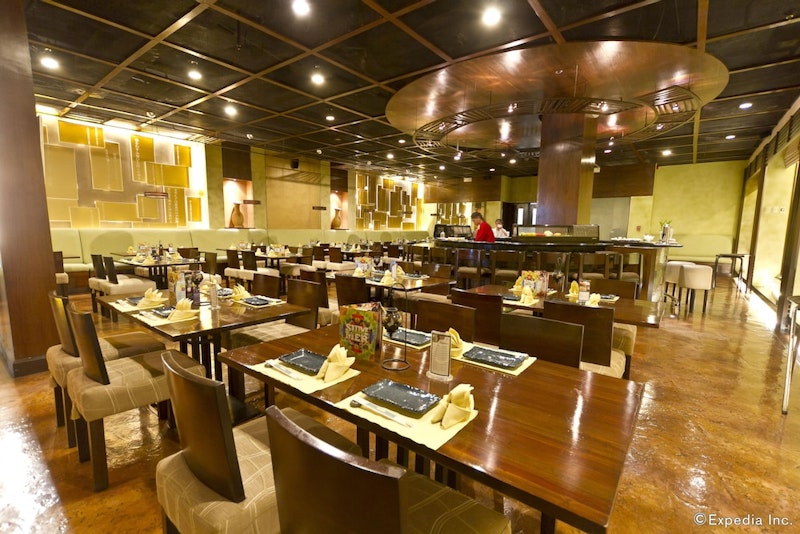 シラオ観光つき！ゴージャスなカジノ併設ホテルで特別なセブ時間。ビジネスクラス利用