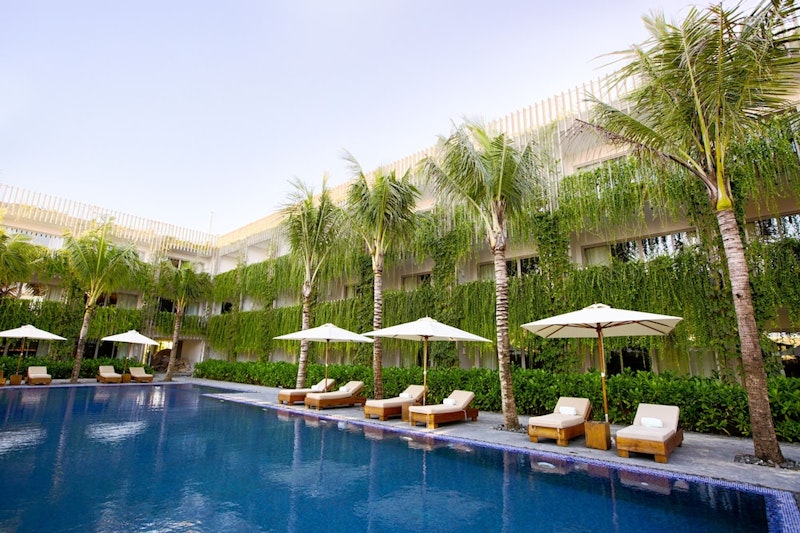 バーナーヒルズ１日観光つき！ビーチはすぐそば＆癒やしを満喫できる5つ星リゾート泊