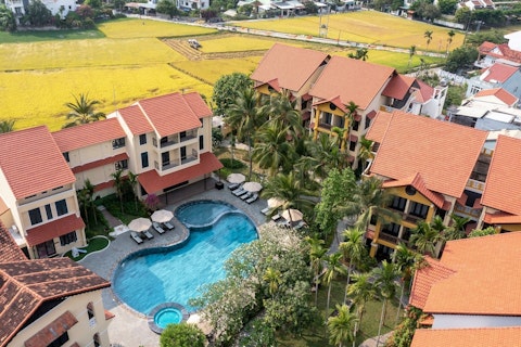 インドシナスタイルの5つ星リゾートホテルに宿泊！ビジネスクラス利用