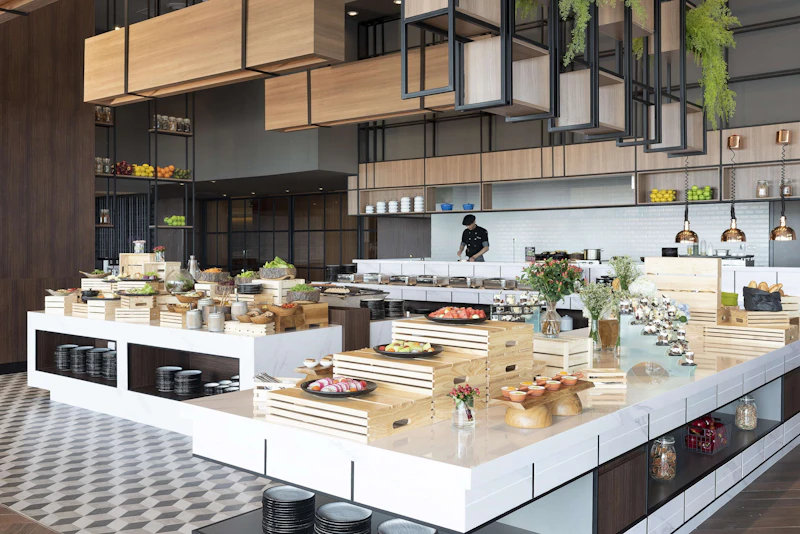 景色自慢の高層ホテルにステイ！ビジネスクラス利用！行きは夕方発、帰りは機内泊