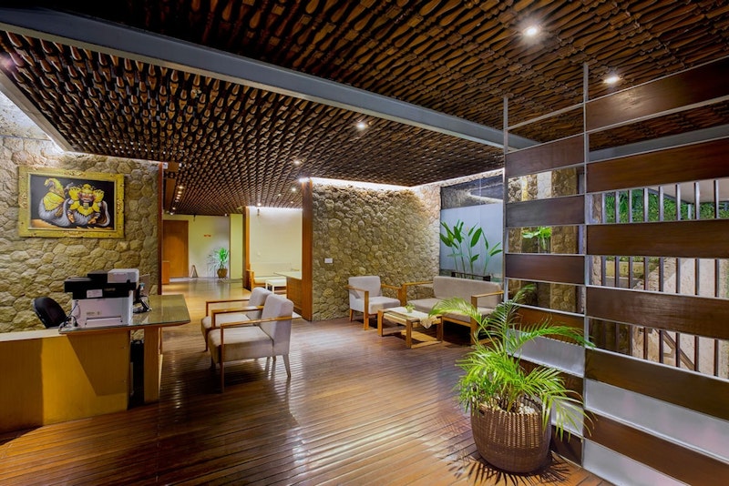 ビジネスクラスで行く！旅のスタイルに合わせた滞在を楽しめる4つ星ホテルに宿泊